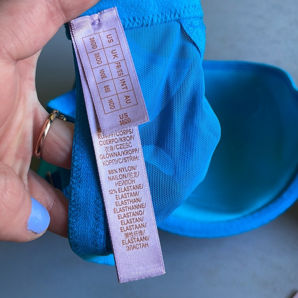 3 bras NWT - 38DD Savage Fenty Bra + 2X Paris Blues  sports bras - Picture 10 of 12